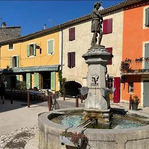 https://hotel-restaurant-lobservatoire.fr-provencehotel.com