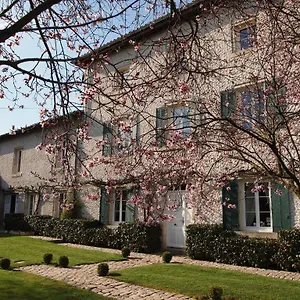 https://la-buissonniere.hotels-rhonealpes.com